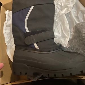Kids winter boots